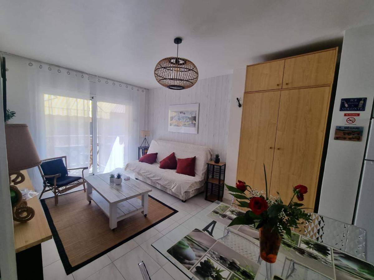 Lovely One Bedroom With Balcony Roses Exterior foto